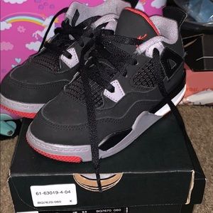 Black/Red/Cement Grey